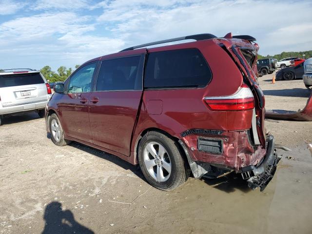 Photo 2 from auction – 2018 TOYOTA SIENNA LE with VIN 5TDKZ3DCXJS949641