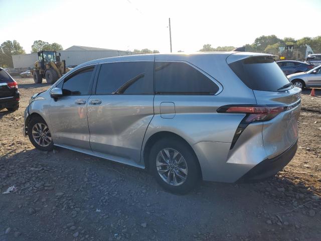 Photo 2 from auction – 2021 TOYOTA SIENNA LE with VIN 5TDKRKEC7MS018589