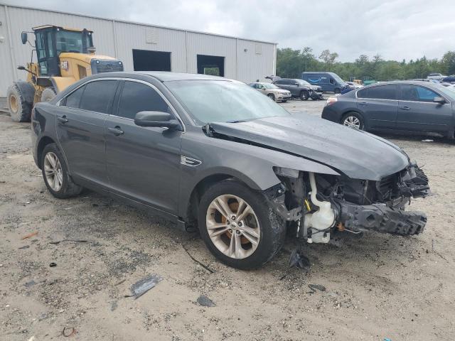 Photo 4 from auction – 2015 FORD TAURUS SEL with VIN 1FAHP2H87FG134076