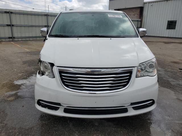 Photo 5 from auction – 2016 CHRYSLER TOWN & COU with VIN 2C4RC1GG3GR119863