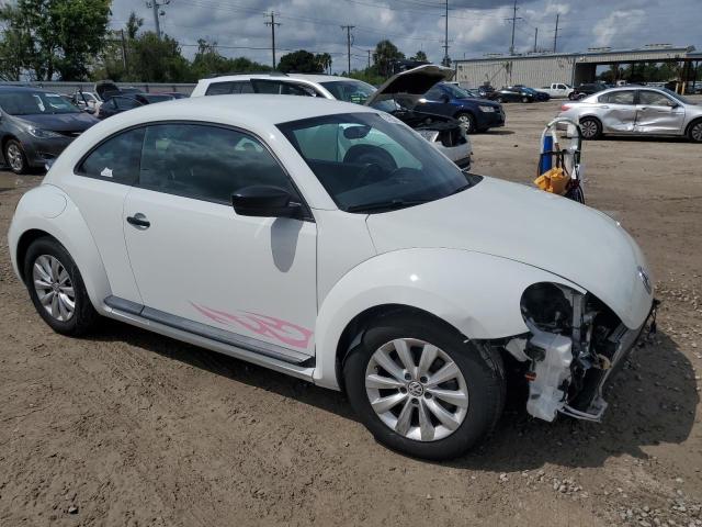 Photo 4 from auction – 2018 VOLKSWAGEN BEETLE S with VIN 3VWFD7AT6JM721371