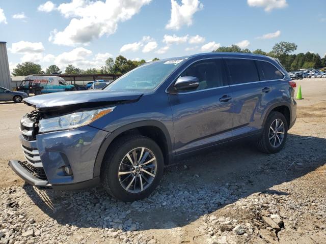 TOYOTA HIGHLANDER 2018 с VIN 5TDKZRFH4JS278348 - Снимка от търг