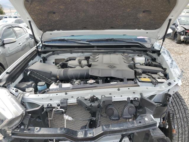 Photo 11 from auction – 2023 TOYOTA 4RUNNER SE with VIN JTEMU5JR9P6132418
