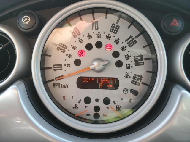 Photo 9 from auction – 2006 MINI COOPER with VIN WMWRC33576TK15757