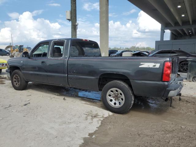 Photo 2 from auction – 2004 CHEVROLET SILVERADO with VIN 1GCEK19T04E226826