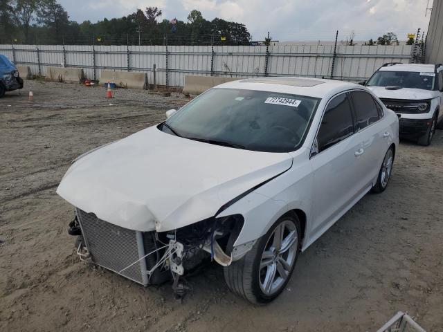 VOLKSWAGEN PASSAT SE 2014 with VIN 1VWBS7A34EC102005 - Photo from auction