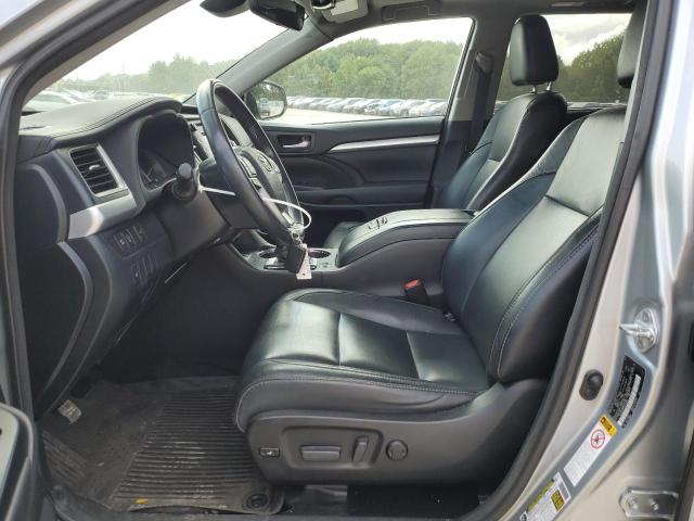 Photo 7 from auction – 2017 TOYOTA HIGHLANDER with VIN 5TDJZRFH1HS432052