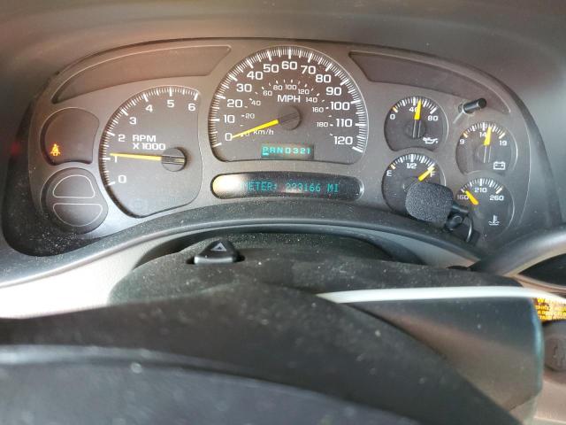 Photo 9 from auction – 2004 CHEVROLET SILVERADO with VIN 2GCEK19T141316908