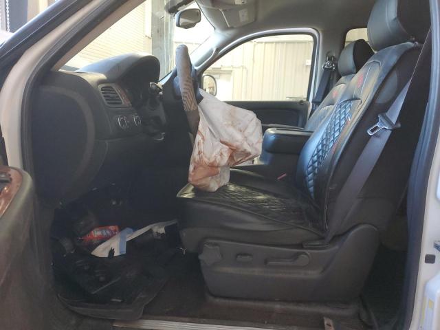 Photo 7 from auction – 2008 GMC YUKON with VIN 1GKFK13048R230321