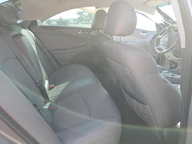 Photo 10 from auction – 2012 HYUNDAI SONATA SE with VIN 5NPEC4AC5CH417392