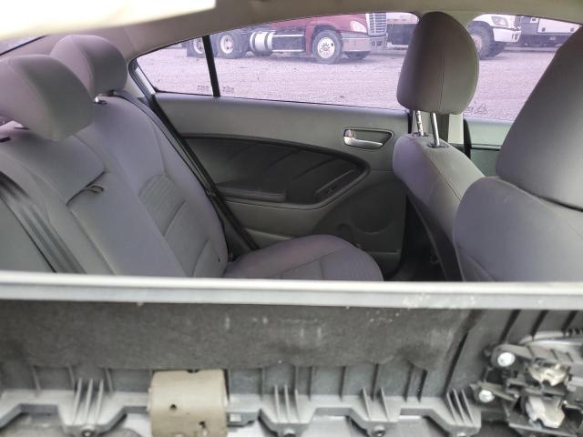Photo 10 from auction – 2017 KIA FORTE LX with VIN 3KPFL4A72HE083020