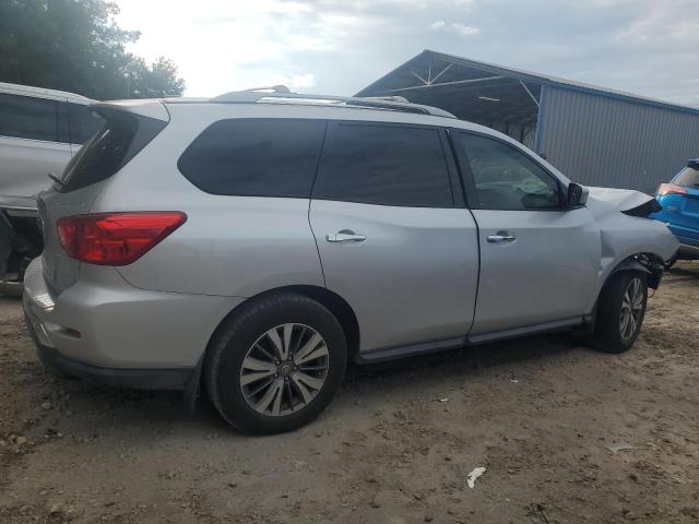 Photo 3 from auction – 2017 NISSAN PATHFINDER with VIN 5N1DR2MN4HC618145