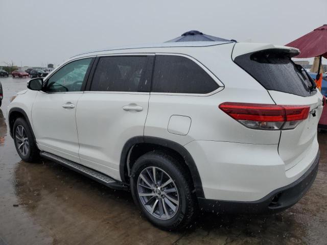 Photo 2 from auction – 2017 TOYOTA HIGHLANDER with VIN 5TDKZRFH7HS518762