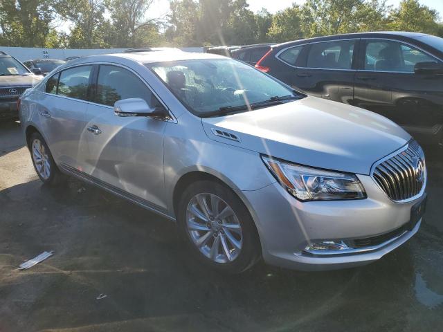 Photo 4 from auction – 2016 BUICK LACROSSE with VIN 1G4GB5G38GF259098