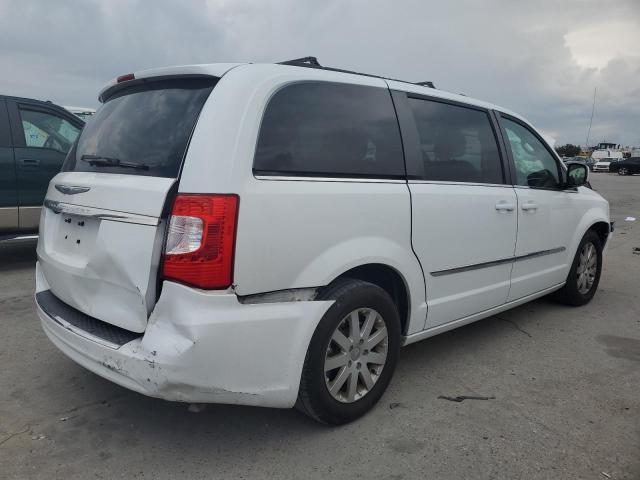 Photo 3 from auction – 2015 CHRYSLER TOWN & COU with VIN 2C4RC1BG8FR717825