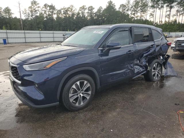 TOYOTA HIGHLANDER 2023 с VIN 5TDKDRAH5PS007250 - Фото с аукциона