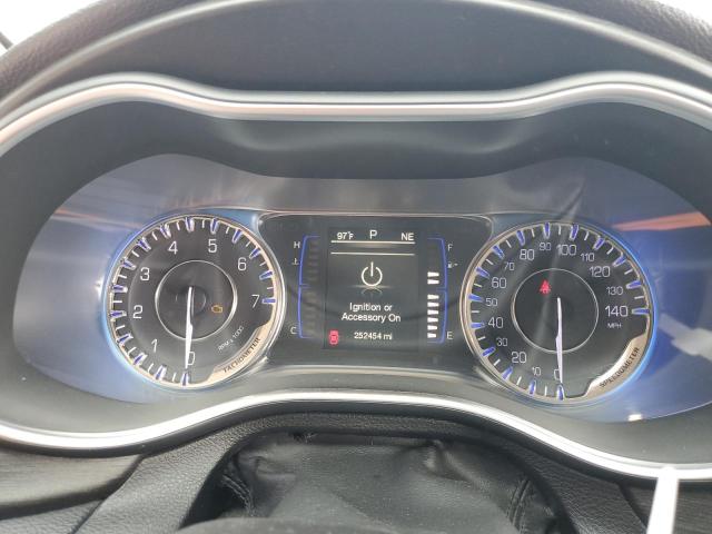 Photo 9 from auction – 2015 CHRYSLER 200 LIMITE with VIN 1C3CCCAB8FN587957