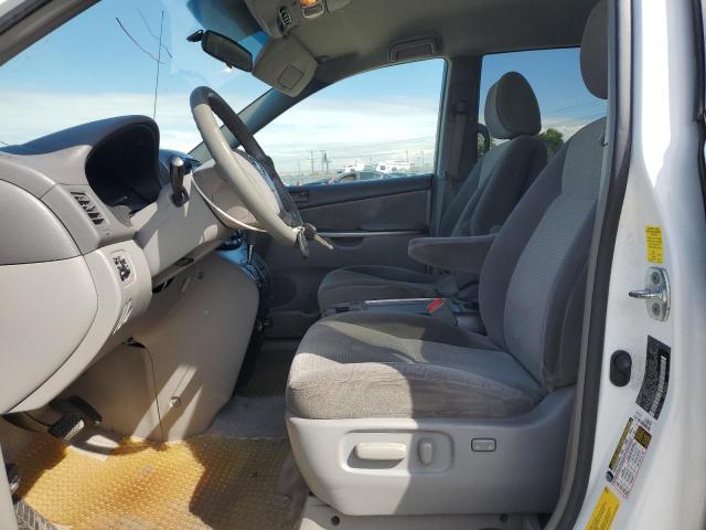 Photo 7 from auction – 2010 TOYOTA SIENNA CE with VIN 5TDKK4CC2AS299666