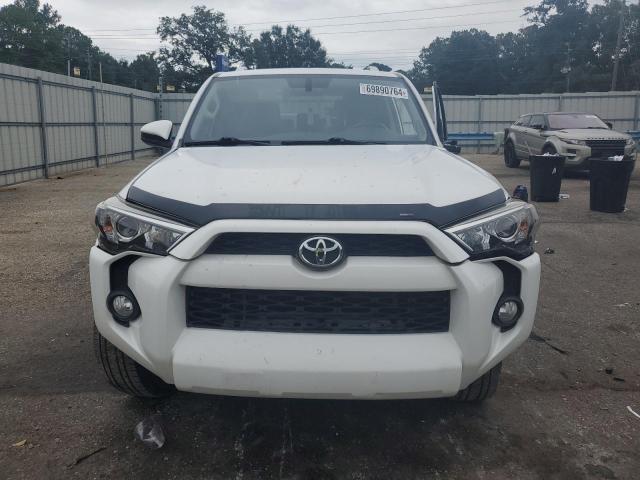 Zdjęcie 5 z aukcji – 2014 TOYOTA 4RUNNER SR z VIN JTEZU5JRXE5071024