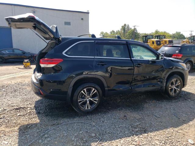 Photo 3 from auction – 2019 TOYOTA HIGHLANDER with VIN 5TDBZRFH6KS956230
