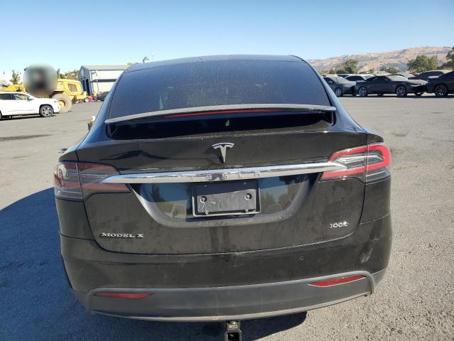 Photo 6 from auction – 2018 TESLA MODEL X with VIN 5YJXCAE22JF136736