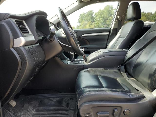 Photo 7 from auction – 2018 TOYOTA HIGHLANDER with VIN 5TDJZRFH4JS553759
