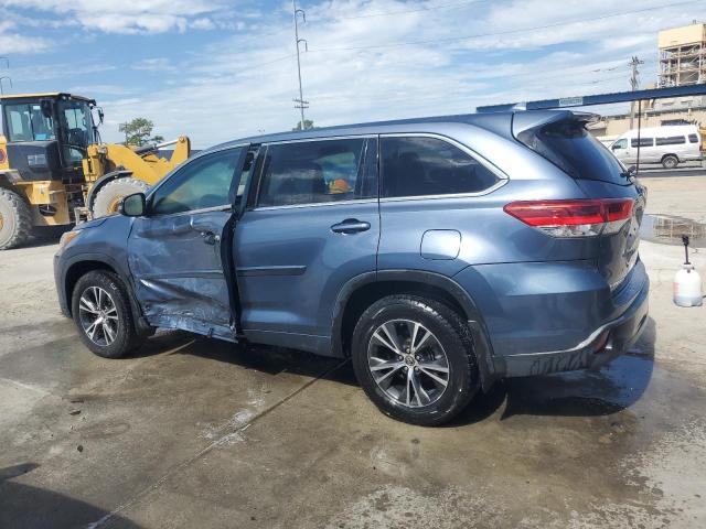 Photo 2 from auction – 2017 TOYOTA HIGHLANDER with VIN 5TDBZRFH6HS432830