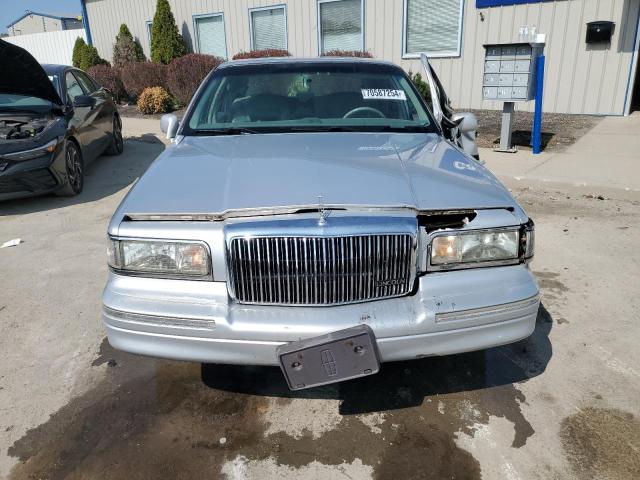 Photo 5 from auction – 1996 LINCOLN TOWN CAR E with VIN 1LNLM81W4TY707168