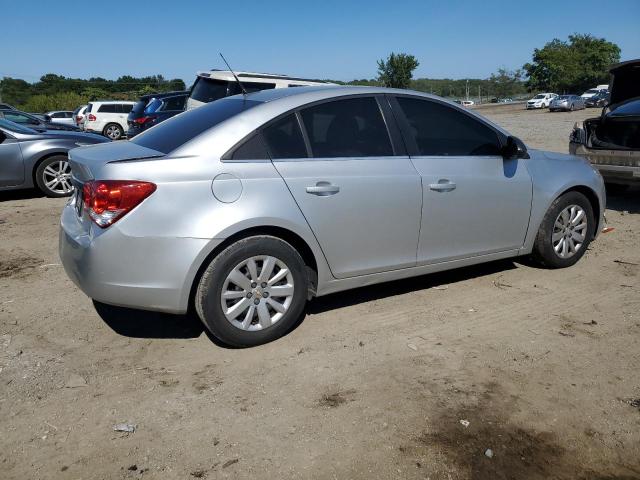 Photo 3 from auction – 2011 CHEVROLET CRUZE LS with VIN 1G1PC5SH6B7145682