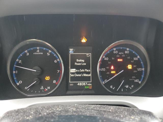 Photo 9 from auction – 2018 TOYOTA RAV4 LIMIT with VIN 2T3DFREV2JW749937