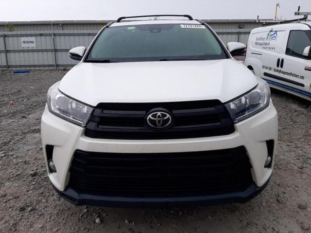 Photo 5 from auction – 2017 TOYOTA HIGHLANDER with VIN 5TDKZRFH9HS197310