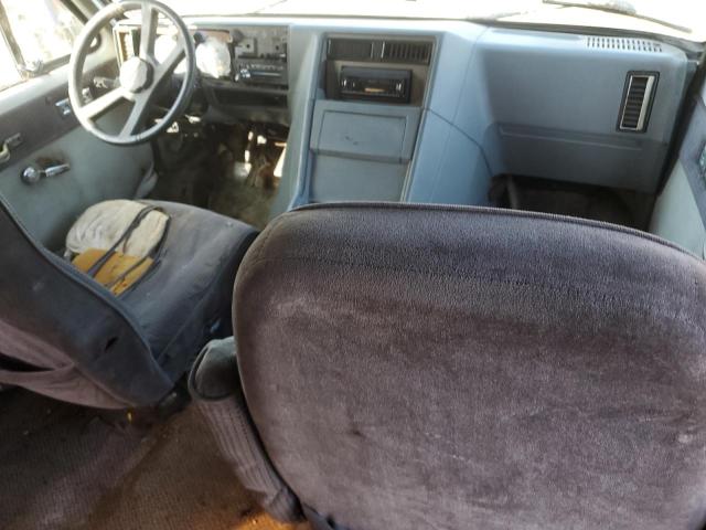 Photo 8 from auction – 1990 CHEVROLET G20 with VIN 1GBEG25K0L7167885