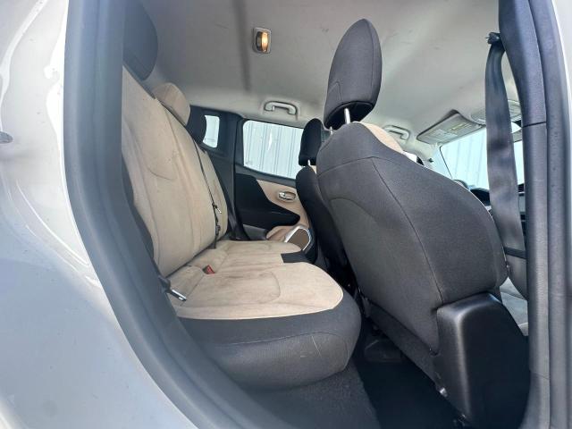 Photo 6 from auction – 2017 JEEP RENEGADE S with VIN ZACCJAAB3HPF62416
