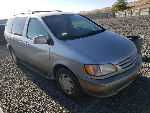 Photo 4 from auction – 2002 TOYOTA SIENNA LE with VIN 4T3ZF13C12U417417
