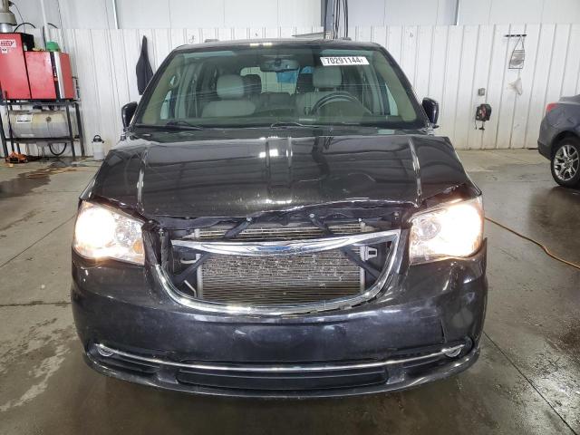 Photo 5 from auction – 2014 CHRYSLER TOWN & COU with VIN 2C4RC1BG1ER460165