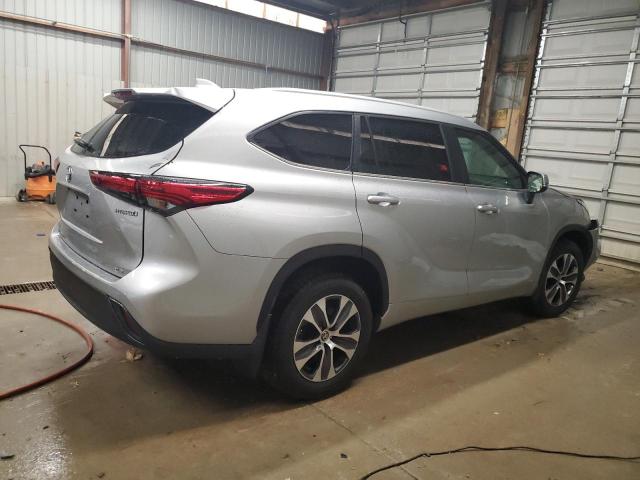 Photo 3 from auction – 2023 TOYOTA HIGHLANDER with VIN 5TDKBRCH9PS575035