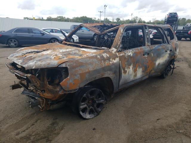 TOYOTA 4RUNNER SR 2022 with VIN JTEMU5JR7N6005552 - Photo from auction