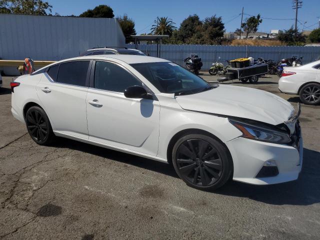 Photo 4 from auction – 2019 NISSAN ALTIMA SR with VIN 1N4BL4CV5KC109270
