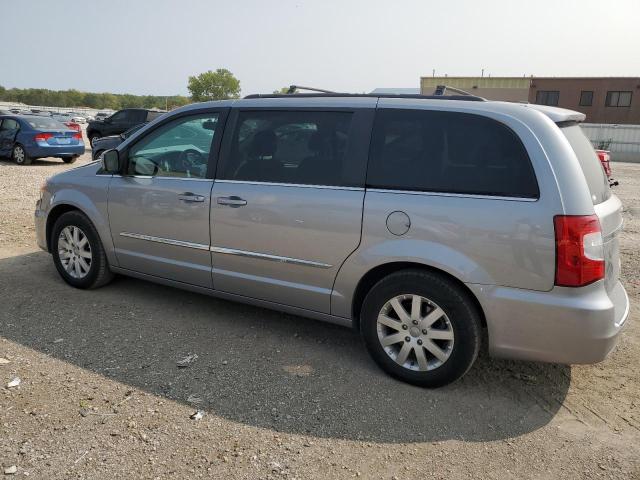 Photo 2 from auction – 2016 CHRYSLER TOWN & COU with VIN 2C4RC1BG1GR279733