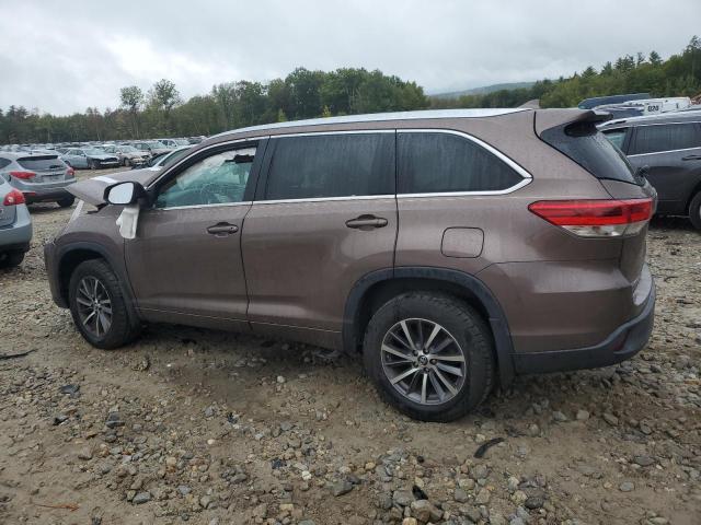 Фото 2 с аукциона – 2017 TOYOTA HIGHLANDER с VIN 5TDJZRFH2HS432755