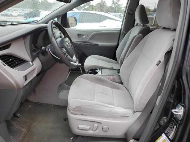 Photo 7 from auction – 2017 TOYOTA SIENNA LE with VIN 5TDKZ3DCXHS830627