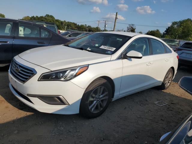 Photo 1 from auction – 2017 HYUNDAI SONATA SE with VIN 5NPE24AF3HH502820
