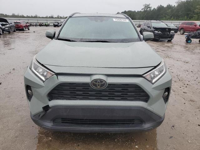 Photo 5 from auction – 2019 TOYOTA RAV4 XLE with VIN JTMW1RFV2KD016050