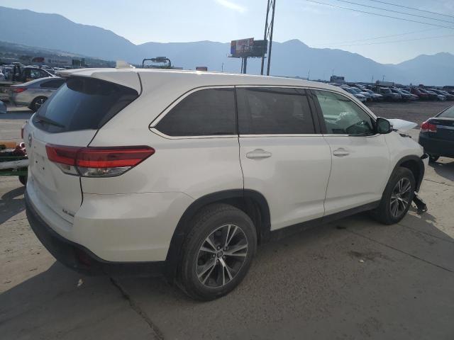 Photo 3 from auction – 2019 TOYOTA HIGHLANDER with VIN 5TDBZRFH4KS944593