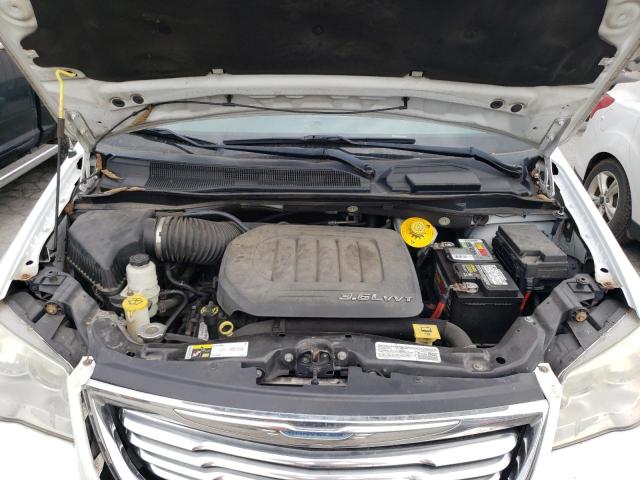 Photo 12 from auction – 2014 CHRYSLER TOWN & COU with VIN 2C4RC1BG1ER413461
