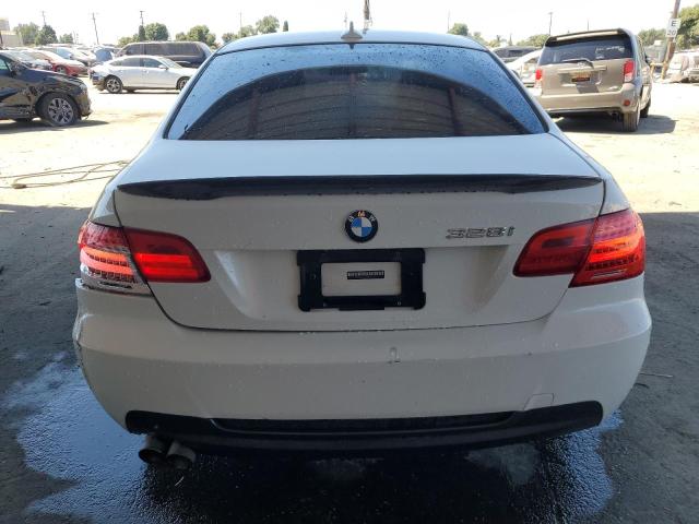 Photo 6 from auction – 2011 BMW 328 I SULE with VIN WBAKE5C58BE573777