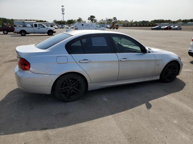 Photo 3 from auction – 2006 BMW 3 SERIES with VIN WBAVB13576KX37073