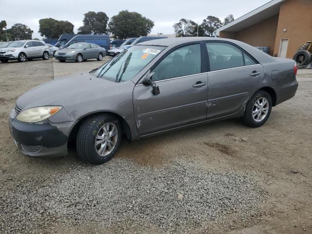 Photo 1 from auction – 2005 TOYOTA CAMRY LE with VIN 4T1BF30K65U599606