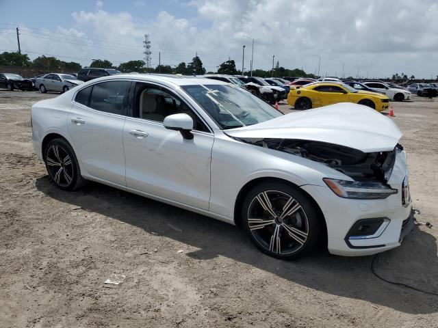 Photo 4 from auction – 2022 VOLVO S60 B5 INS with VIN 7JRL12FL1NG154756