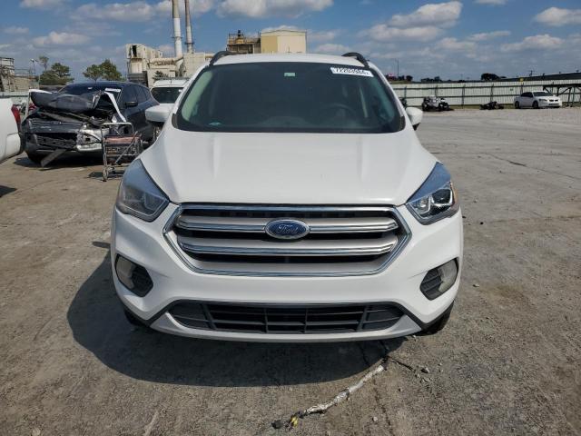 Photo 5 from auction – 2017 FORD ESCAPE SE with VIN 1FMCU9G92HUE38514